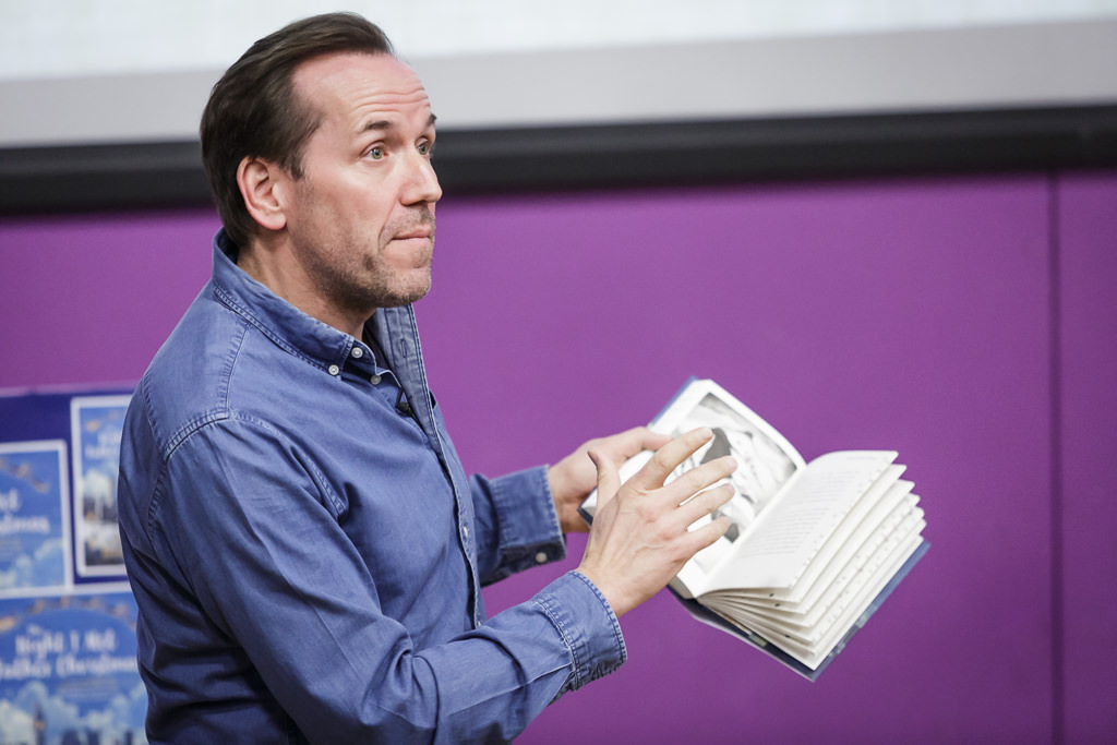Actor Ben Miller speaks to students during his book event
